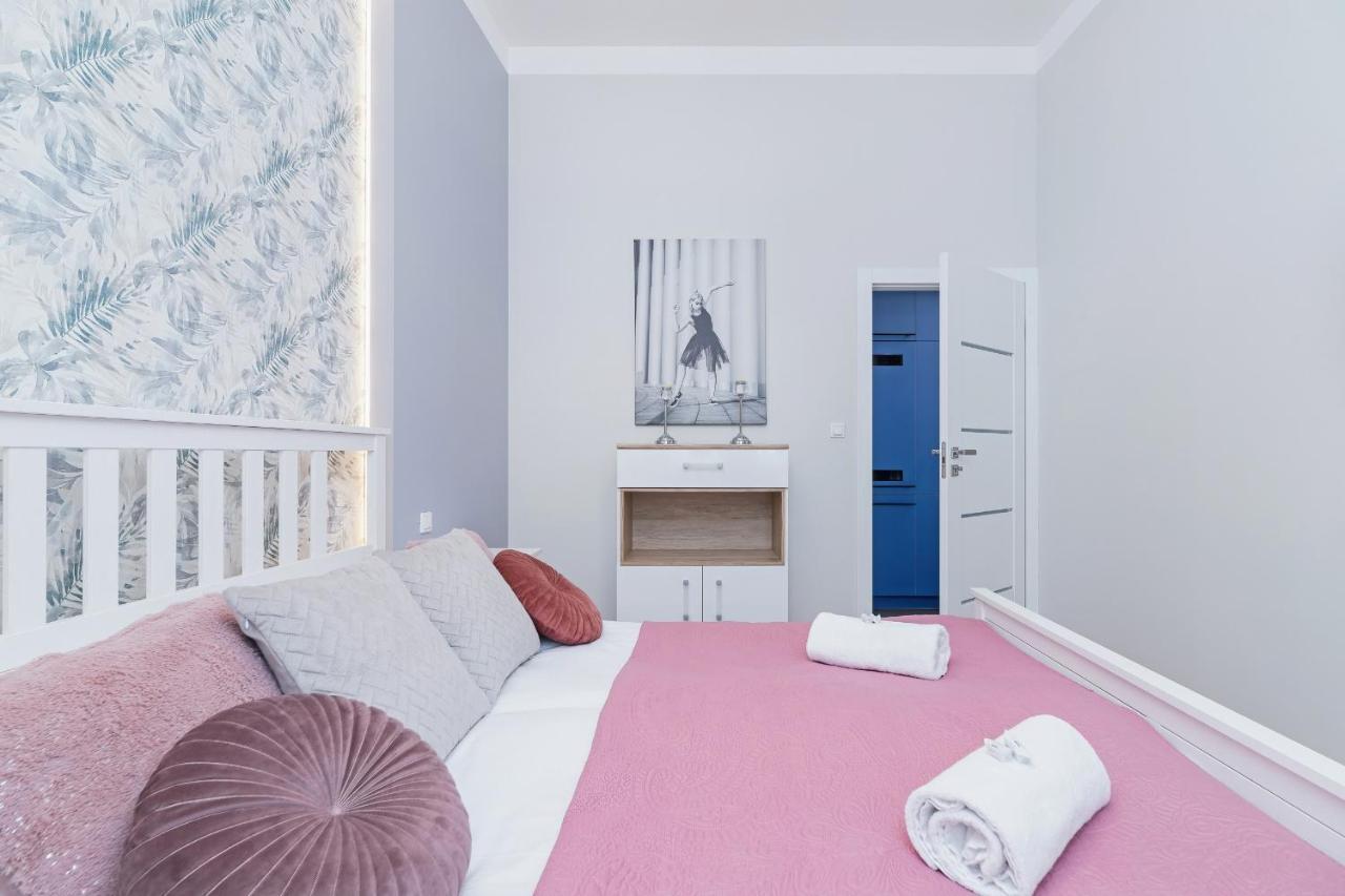 Sweet Family Apartment Chodkiewicza Rondo Grzegorzeckie By Noclegi Renters Krakau Exterior foto